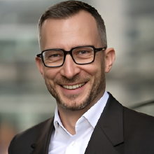 Damian Ko?ata, Cushman & Wakefield